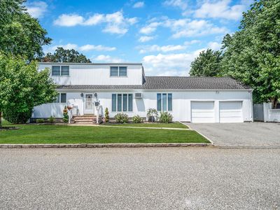 Property at 318 2nd Avenue, Lindenhurst, NY