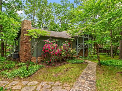 885 Mountain View Dr