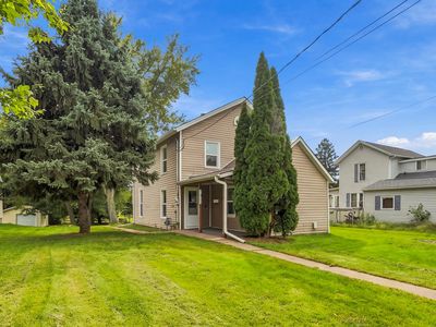 Property at 1019 Climer St, Muscatine, IA
