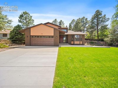 935 War Eagle Dr N