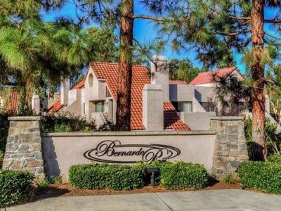 11875 Caminito Ronaldo UNIT 206