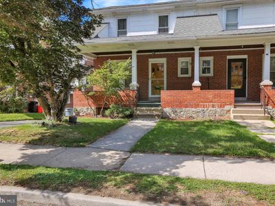 2411 Fairview Ave