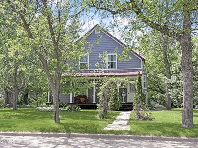 Property at 387 7th Ave N, Carrington, ND