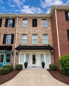 2798 Howard Ave. #B