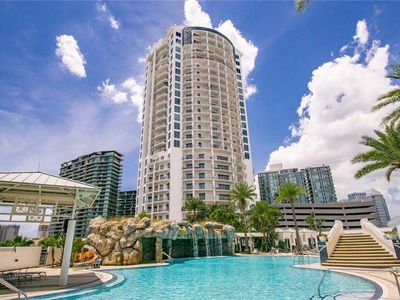 449 S 12th St Unit 2405