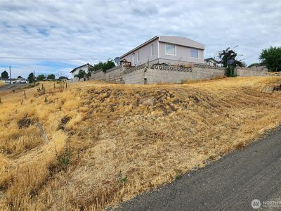 81 Tacoma Avenue