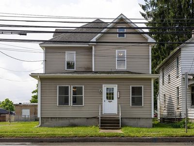 342 E Main St