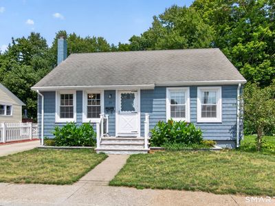 20 Woodrow Avenue