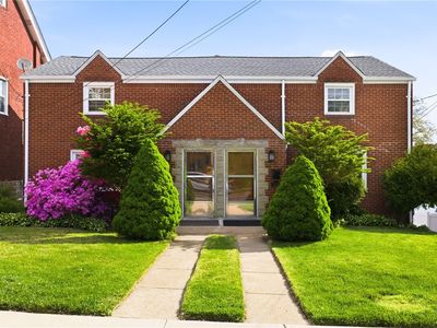 1134 Peermont Ave