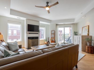 4 Cherokee Blvd #306