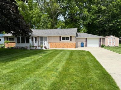 928 Hummingbird Ln