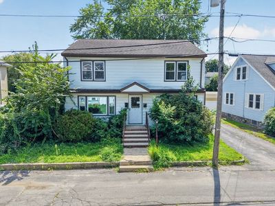16 Taylor St