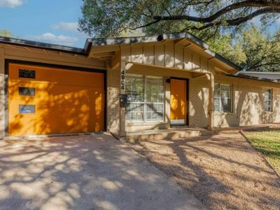 4904 Enchanted Ln