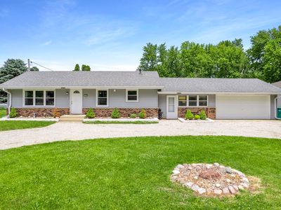 1010 Suzy St