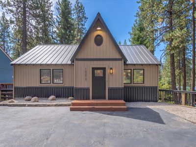 13273 Sierra Dr