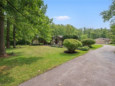 8995 Knotty Pine Ln