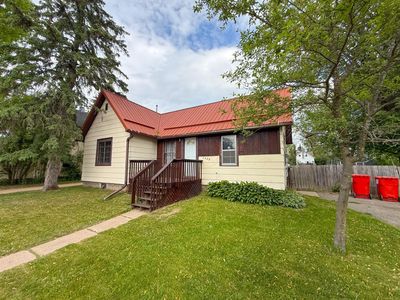 1325 Edison St