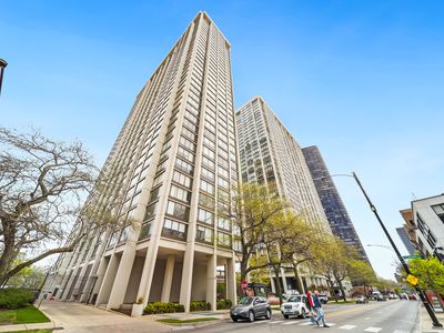 5455 N Sheridan Rd APT 3506