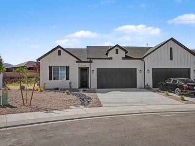 2768 N Rosie
