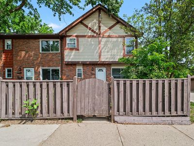 1011 N Terrace Ln