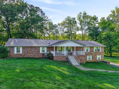460 Petite Dr