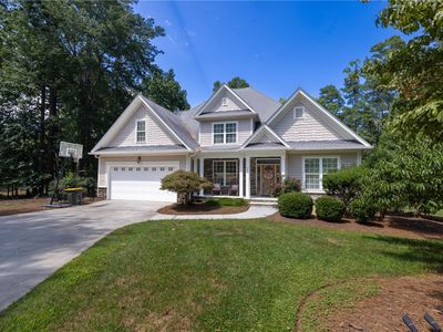 642 Lowry Ln