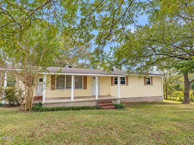 4401 Crystal Lake Dr