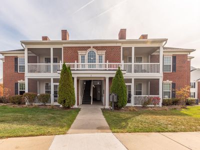 1008 W Summerfield Glen Cir