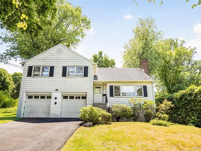 21 Pomander Drive