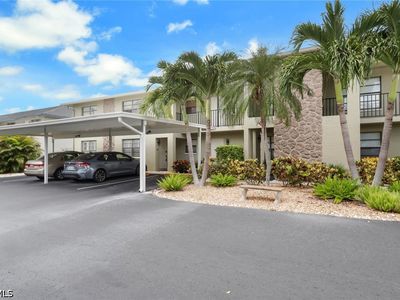 4634 SW Santa Barbara Pl APT 101