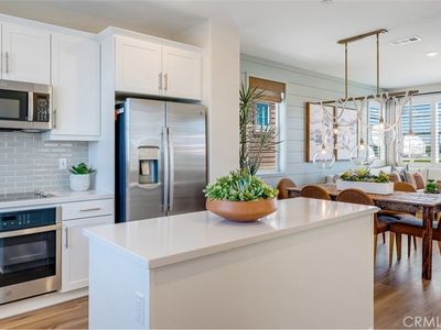 2575 E Lincoln Paseo