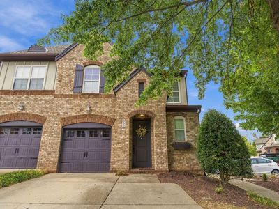 302 Windgrove Ter