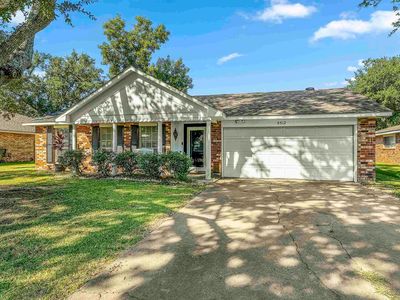 4512 Highland Dr