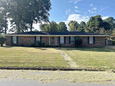 2707 Lynwood Dr