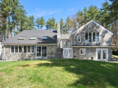 40 Hobbs Brook Rd