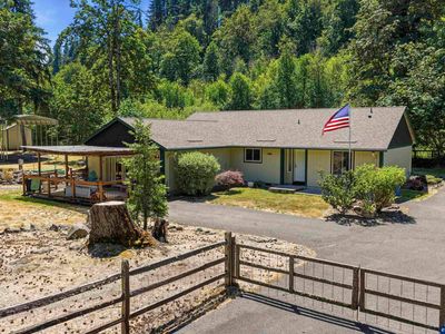 20658 N Abiqua Rd