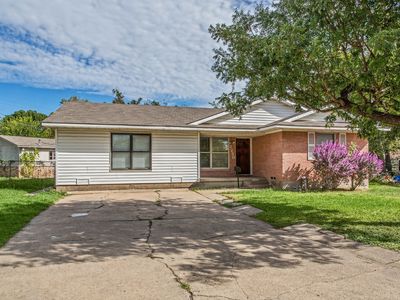 1220 Colfax Cir