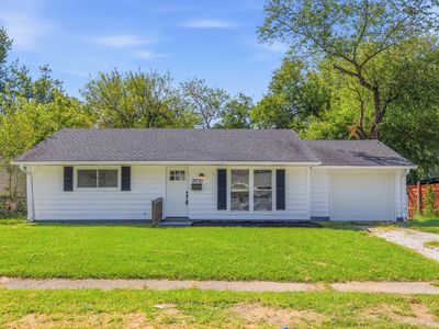 3930 Chateau Dr