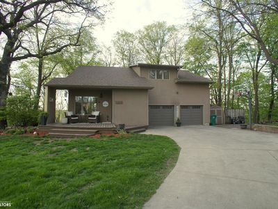 2000 Edgewood Dr