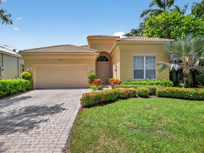 15797 Vivanco Street