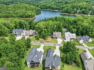 7465 Crestline Dr