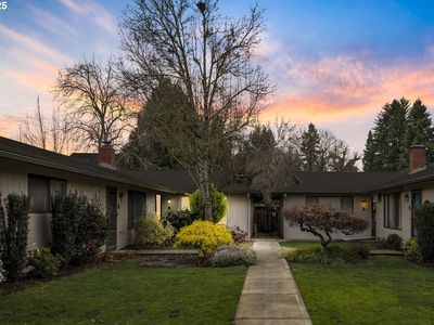 3832 NE 45th St APT B