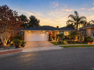 6465 Coral Lake Ave
