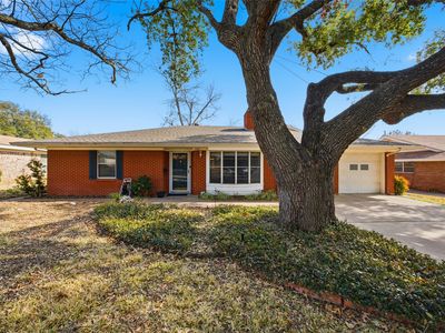 5318 Lake Lindenwood Dr