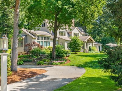 44 William Fairfield Dr