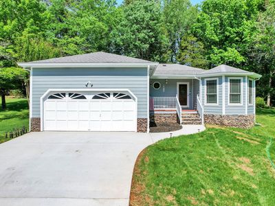 202 Ashlin Woods Dr NE