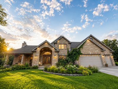 14312 Twin Creek Ct