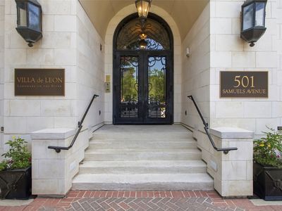 501 Samuels Ave APT 230