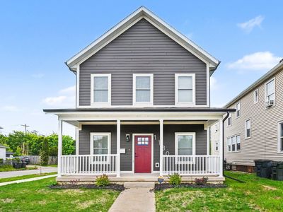 1130 Lincoln Way E