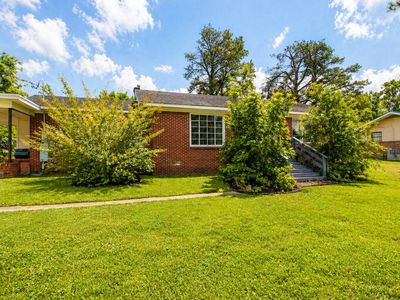 114 E Melody Ln